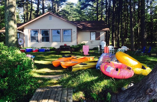 Bear Lake Cottage | 100' Prime Lakefront w/sandy lake bottom - updated cottage w/dock/boats/bikes