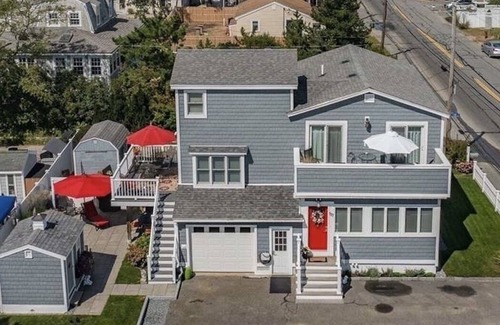 Newbury House | 100 Steps to the Beach w/Parking, Patios, Decks