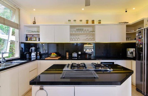Umeanyar Villa | 1000 m² Villa ∙ 2 bedrooms ∙ 8 guests