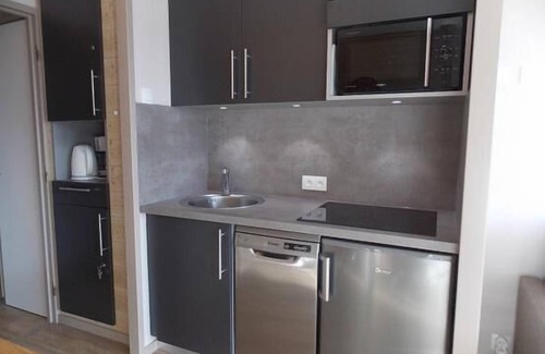 Saint-Julien-Mont-Denis Apartment | 100m from resort center, 4th floor, view mountain, balcony, tv, ski locker, 23m², La Plagne