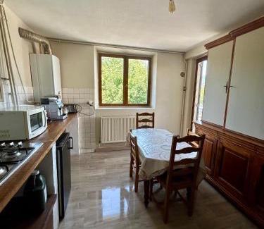 Vizille Apartment | 100metres du château au 116 Rue de la République vizille