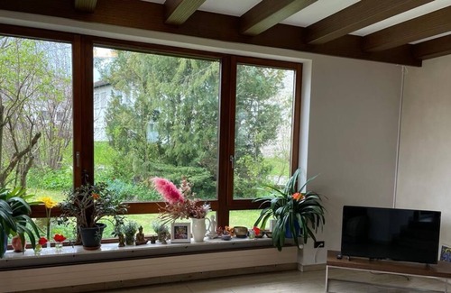 Kohlstetten House | 100sqm apartment in the heart of the Alb with garden and fireplace