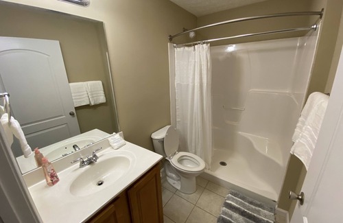 Elizabethtown Apartment | 101 A Peaceful private and Safe great location