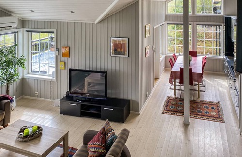 Møre og Romsdal House | 101 m² House ∙ 3 bedrooms ∙ 8 guests