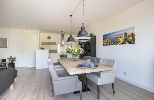 Municipality of Capelle aan den IJssel Apartment | 101 m² Apartment ∙ 4 bedrooms ∙ 2 guests