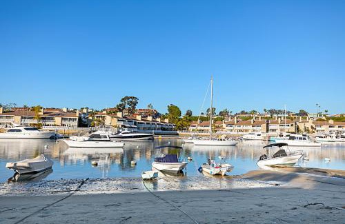 Balboa Island Apartment | 1011 N Bayfront A & B