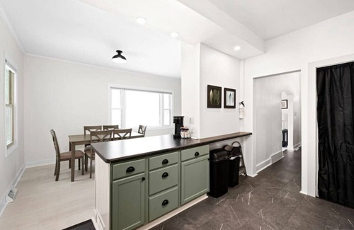 Superior House | 1013 · Humble Superior Getaway