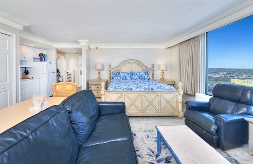 Ortona Park Condo | 1013 -Oceanfront- Private Balcony - Pools Closed