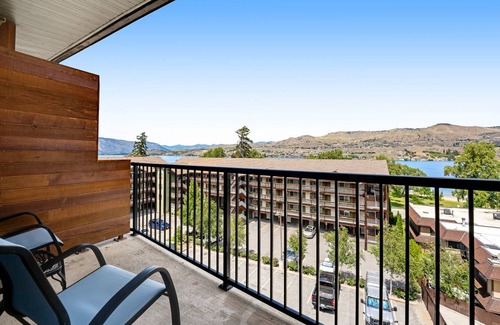 Chelan Condo | 102 m² Condo ∙ 2 bedrooms ∙ 6 guests