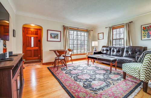 West Seventh House | 102 m² House ∙ 2 bedrooms ∙ 5 guests