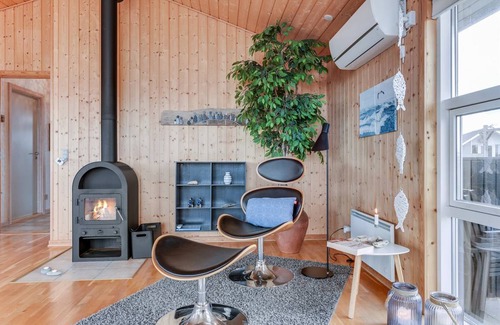 Trans House | 102 m² House ∙ 3 bedrooms ∙ 6 guests
