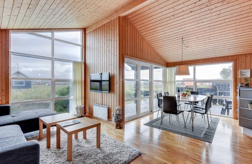 Trans House | 102 m² House ∙ 3 bedrooms ∙ 6 guests