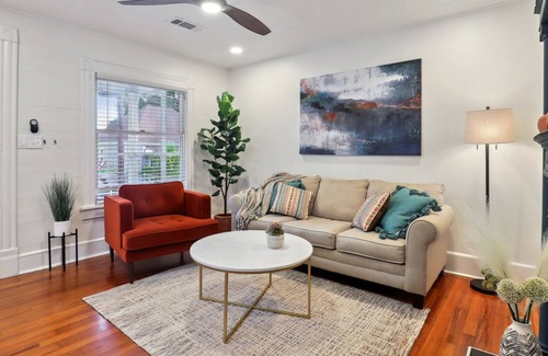Cabbagetown House | 102 year old Fully Renovated Cabbagetown Home - Steps to Beltline