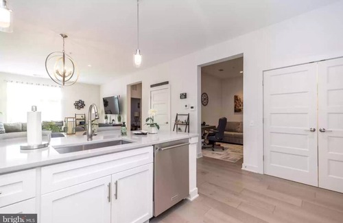King of Prussia Condo | 103 m² Condo ∙ 1 bedroom ∙ 3 guests