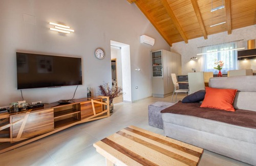 Betanja House | 103 m² House ∙ 3 bedrooms ∙ 6 guests