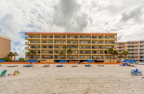 Madeira Beach House | 104 Las Brisas Condo