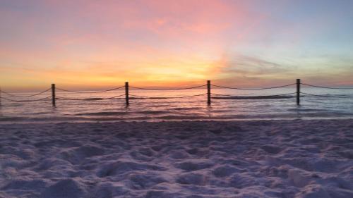 Madeira Beach House | 104 Las Brisas Condo