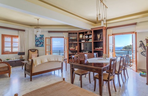 Gythio Apartment | 104 m² Apartment ∙ 1 bedroom ∙ 3 guests