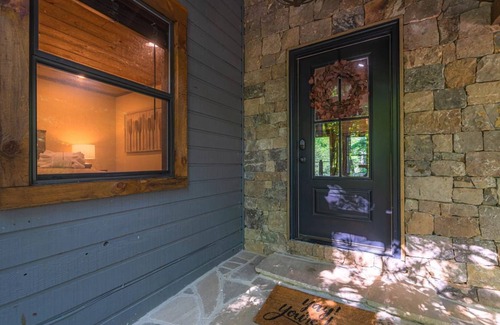 Rivers Edge Cabin | 104 m² Cabin ∙ 2 bedrooms ∙ 4 guests