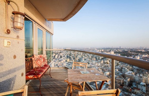 Neve Tzedek Apartment | 105 m² Apartment ∙ 2 bedrooms ∙ 4 guests