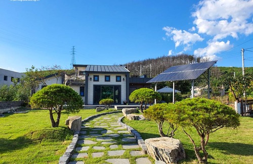 Toseong House | 105 m² House ∙ 3 bedrooms ∙ 10 guests
