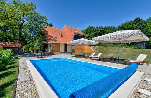 Bedenica House | 105 m² House ∙ 3 bedrooms ∙ 8 guests