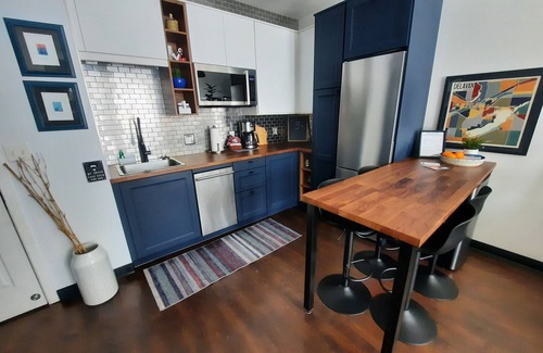 Delavan Lake Condo | 105- Quiet One Bedroom Condo Suite