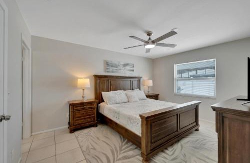 Apollo Beach House | 1053 Apollo Beach Blvd Unit 5