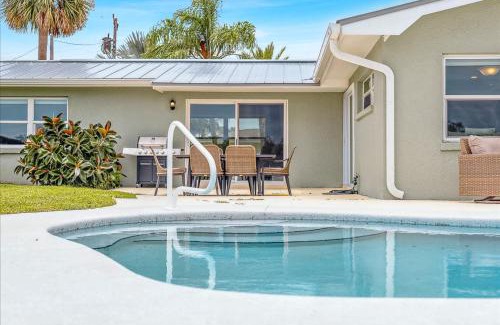 River Isles House | 106 La Riviere Rd