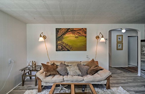 Elk Rapids Cottage | 106 m² Cabin ∙ 2 bedrooms ∙ 4 guests