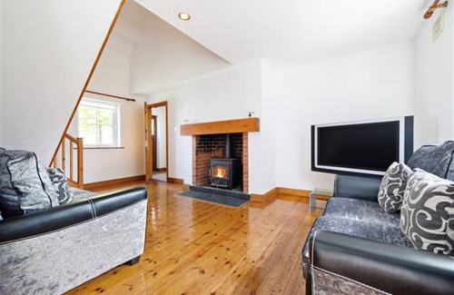 Brittas Bay House | 106 m² House ∙ 3 bedrooms ∙ 6 guests