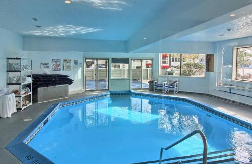 Charlevoix House | 106 Pointes North Inn