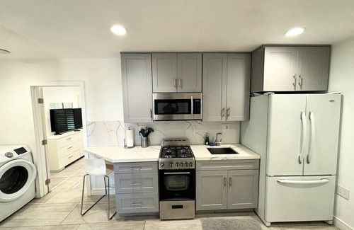Santa Ana Apartment | 106D - Elegant Nook - Classic Getaways
