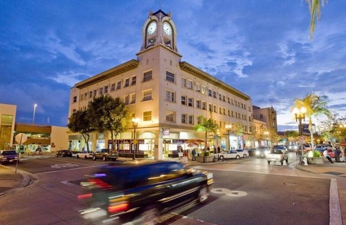 Santa Ana Apartment | 106D - Elegant Nook - Classic Getaways