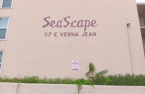 South Padre Island Condo | 107 SEASCAPE CONDOMINIUMS BEACH SIDE GROUND FLOOR