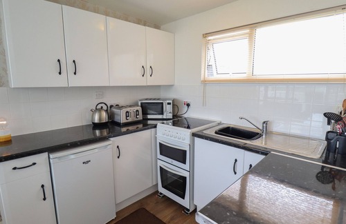 Chapel Saint Leonards Cottage | 107 THE LAURELS, pet friendly, with a garden in Chapel St Leonards