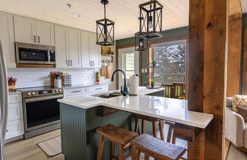 Snowshoe House | 107A Leatherbark -3BR luxurious, gourmet kitchen, & large deck to enjoy summer!