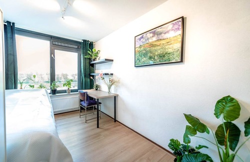 Municipality of Capelle aan den IJssel Resort | 108 m² Private room ∙ 1 bedroom ∙ 1 guest