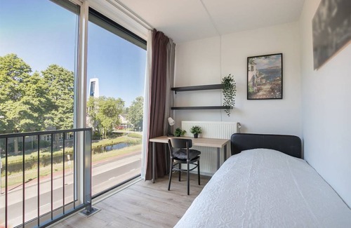 Municipality of Capelle aan den IJssel Resort | 108 m² Private room ∙ 1 bedroom ∙ 1 guest