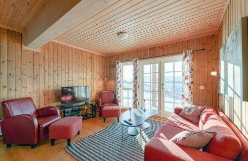 Vinje Apartment | 109 m² Apartment ∙ 5 bedrooms ∙ 14 guests
