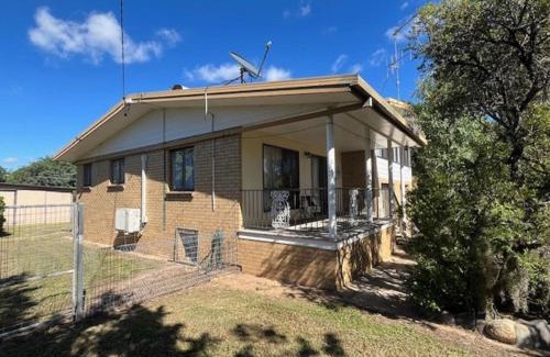 Gayndah House | 109 Meson Street Gayndah