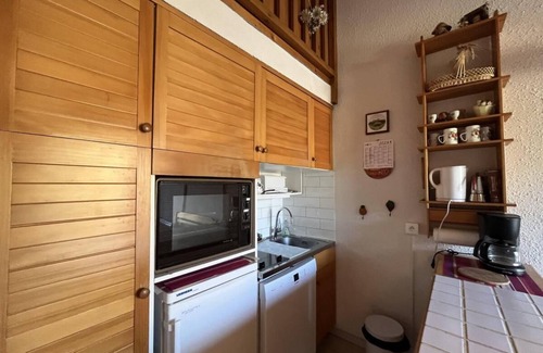 Le Super-Sauze Apartment | 10m from ski slopes, 6th floor, tv, 36m², Sauze - Super Sauze