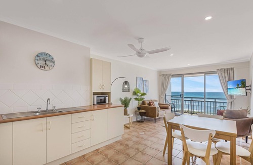 North Creek Apartment | 10T Beachfront Apartments - 1 bed apartment with 1 double 1 single bed