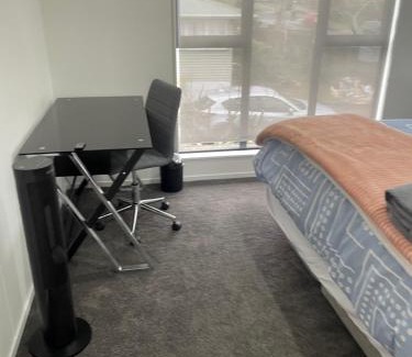 Blockhouse Bay House | 11 A Addison street home stay - room 2