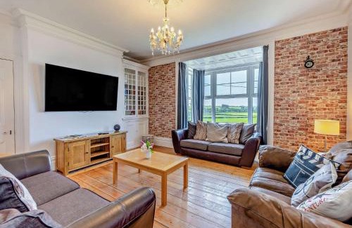Instow House | 11 Bed in Instow REDLA