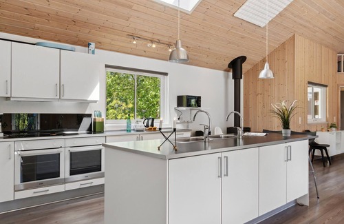 Ho House | 11 bedroom stunning home in Blåvand