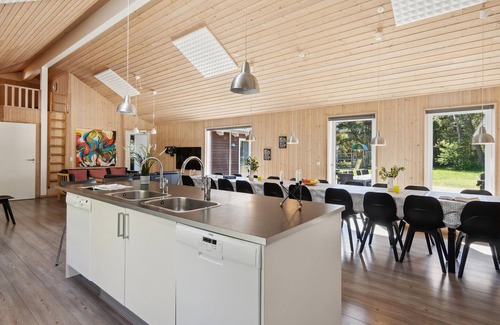 Ho House | 11 bedroom stunning home in Blåvand