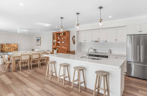 Rainbow Beach House | 11 Esprit Drive - Rainbow Shores. Gorgeous beach house. Walk to beach