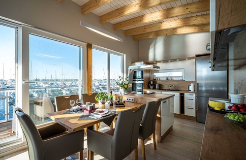 Kroeslin House | 11. floating houses (105 m²) Annea with fireplace - Floating House Annea with fireplace