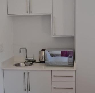 Klerksdorp House | 11 Kiaat Suites